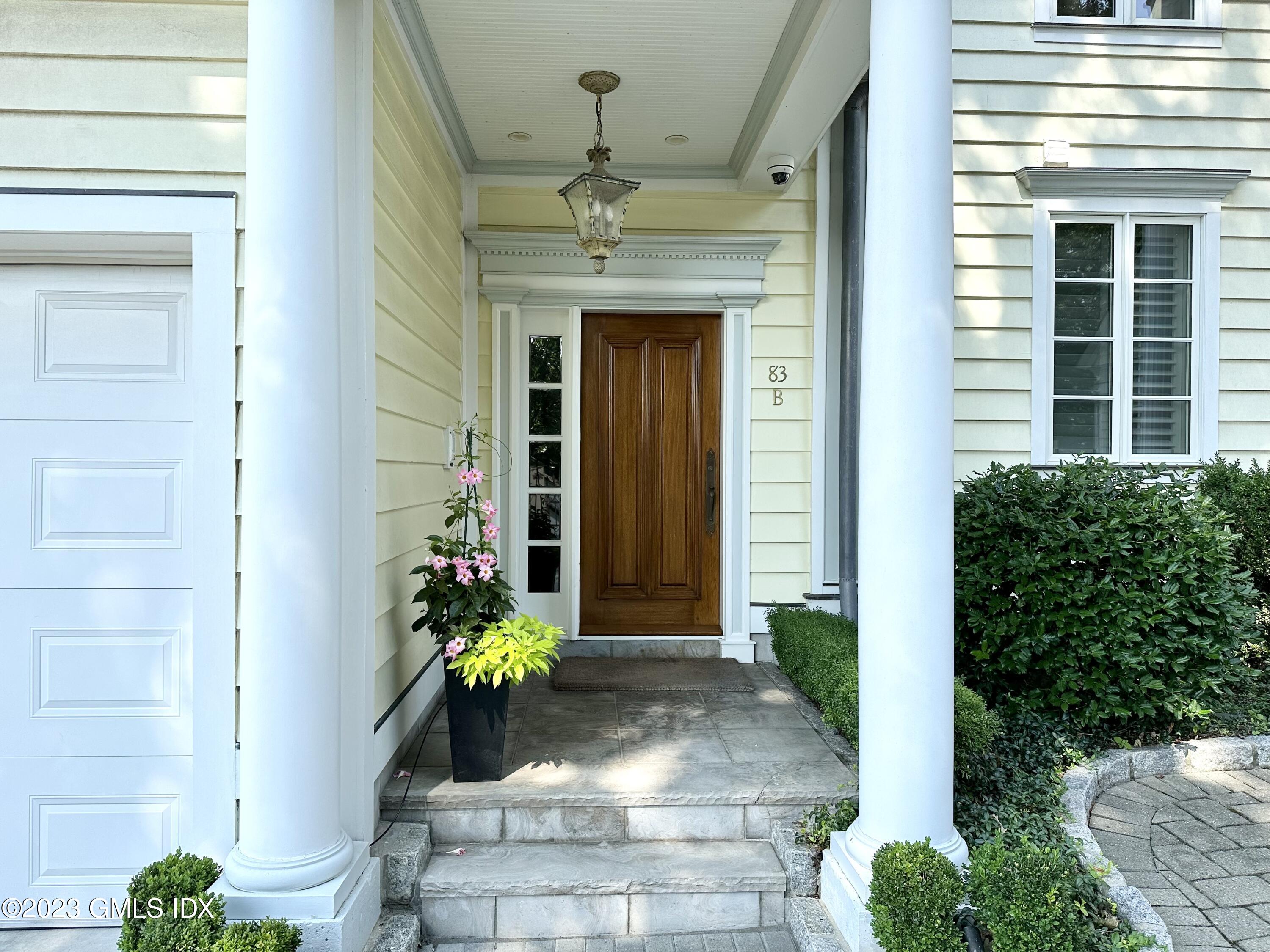 83 Havemeyer Place, Unit B Greenwich, CT 06830 - Photo 3 of 28 IMG_0360