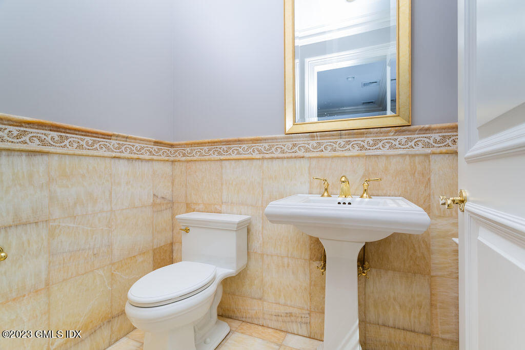 83 Havemeyer Place, Unit B Greenwich, CT 06830 - Photo 10 of 28 Havemeyer_011