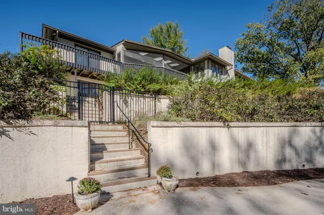 $1,250,000 | 6 Southview Path, Chadds Ford, PA 19317