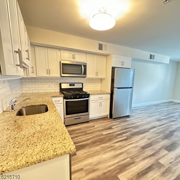 290 3rd Street, Unit D1 Hackensack, NJ 07601 - Photo 15 of 21