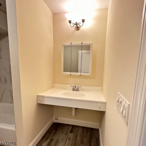 $2,350 | 290 3rd Street, Unit D1, Hackensack, NJ 07601