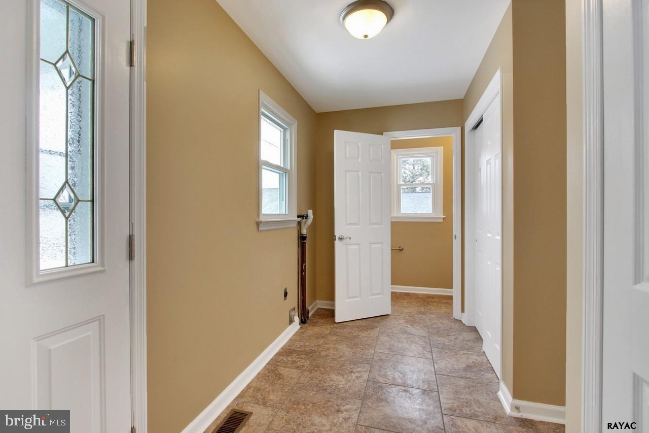 2015 Grandview Road Hanover, PA 17331 - Photo 12 of 25