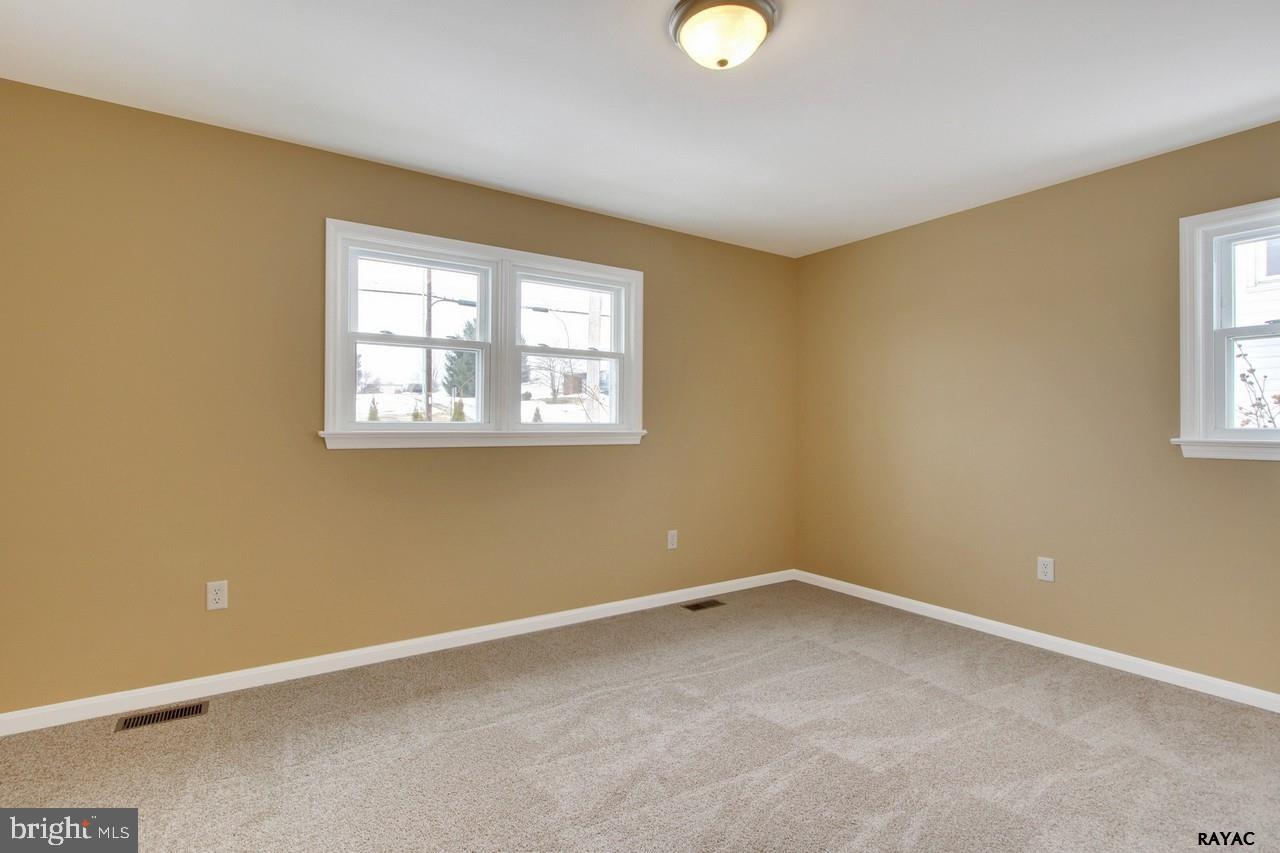 2015 Grandview Road Hanover, PA 17331 - Photo 14 of 25