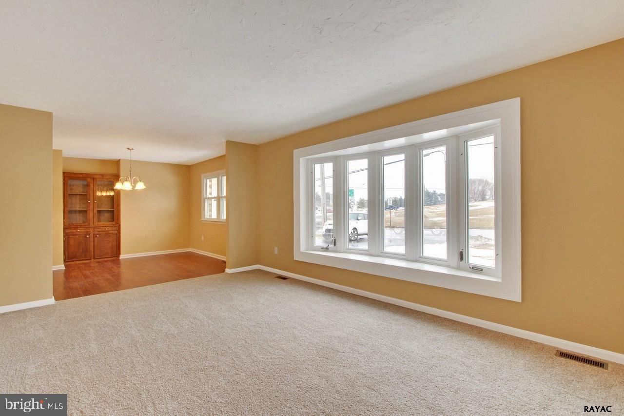 2015 Grandview Road Hanover, PA 17331 - Photo 3 of 25