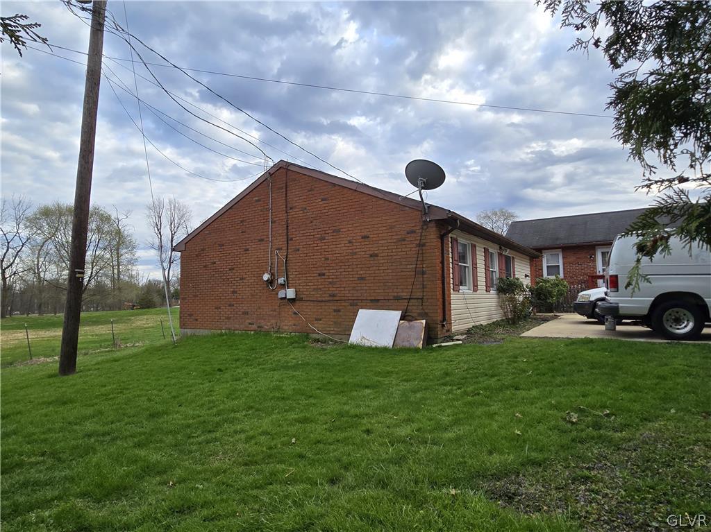5388 Chapmans Road Orefield, PA 18069 - Photo 16 of 27 Second Building Apartment 3