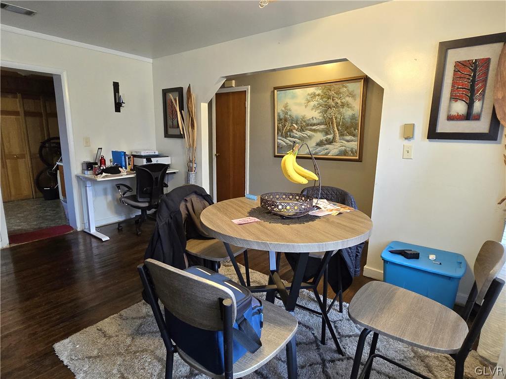 5388 Chapmans Road Orefield, PA 18069 - Photo 6 of 27 Dinning Area Front Unit