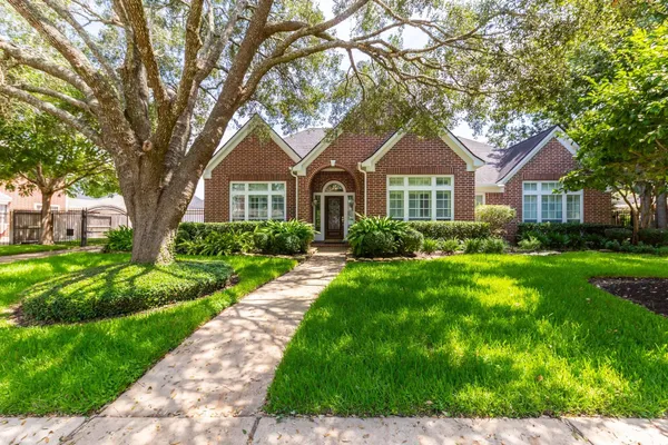 $3,700 | 4915 Keneshaw Street, Sugar Land, TX 77479