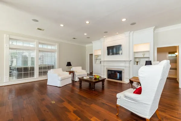 $3,700 | 4915 Keneshaw Street, Sugar Land, TX 77479
