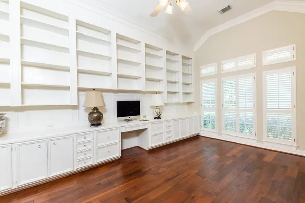 $3,700 | 4915 Keneshaw Street, Sugar Land, TX 77479