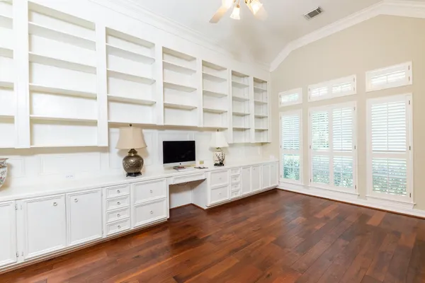 $3,700 | 4915 Keneshaw Street, Sugar Land, TX 77479