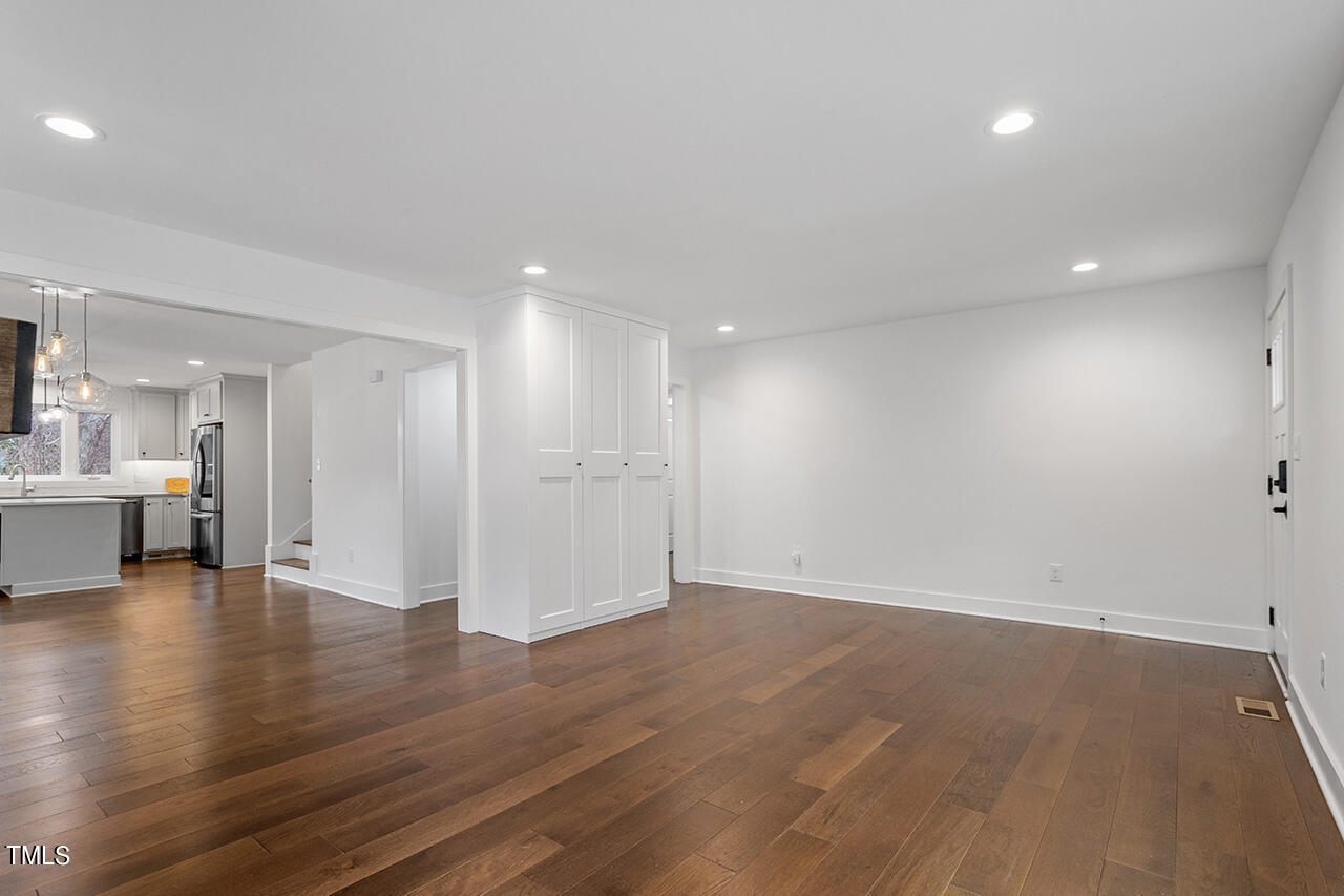 Spacious main living room