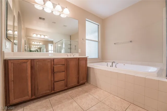 $2,750 | 7744 White Ginger Avenue, Las Vegas, NV 89178