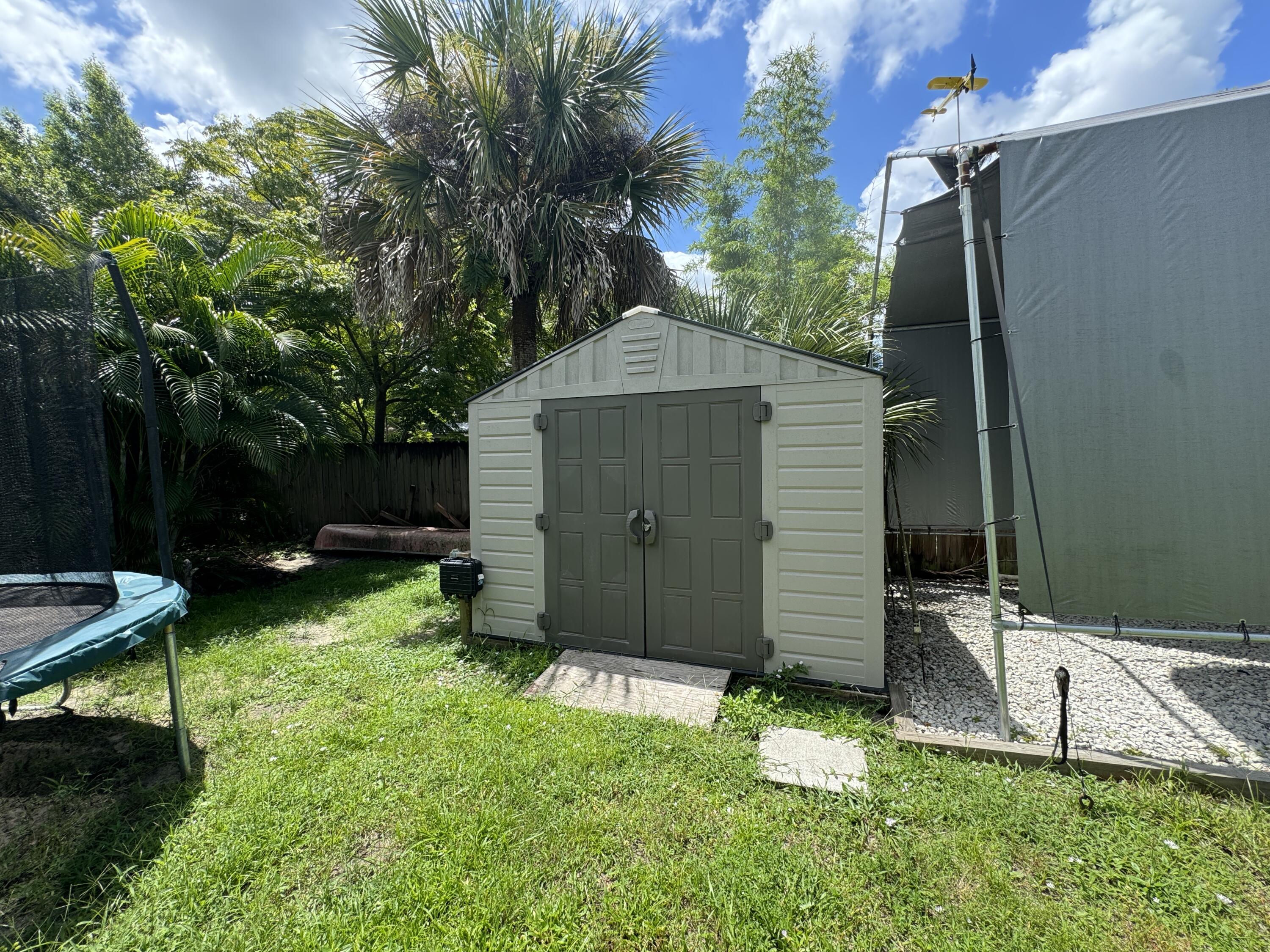 425 Tunis Road Southwest Palm Bay, FL 32908 - Photo 33 of 40 Photo Jul 29 2024, 12 10 20 PM
