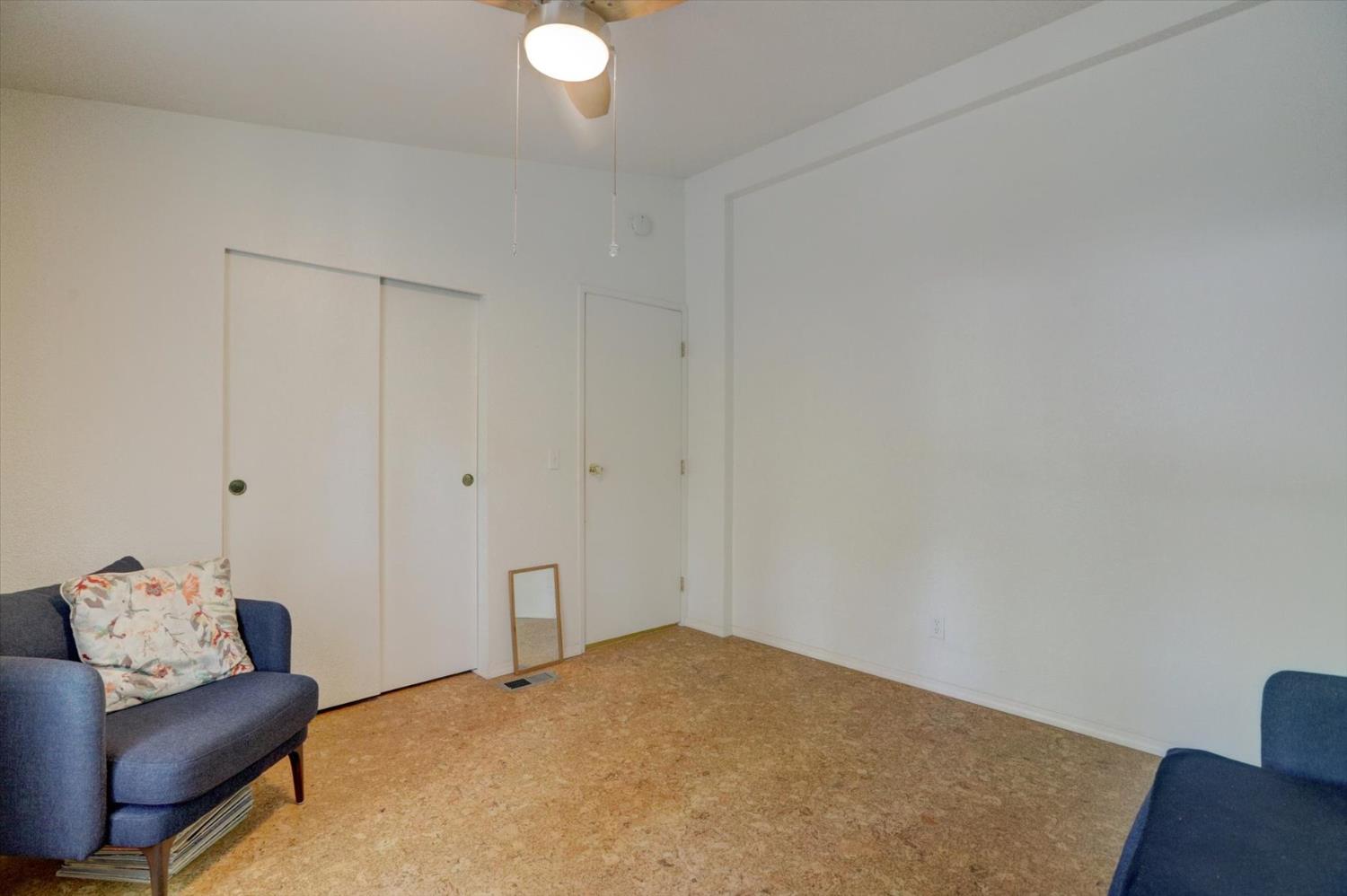 251 Willow Valley Road, Unit 17 Nevada City, CA 95959 - Photo 29 of 58 a view of a livingroom with furniture