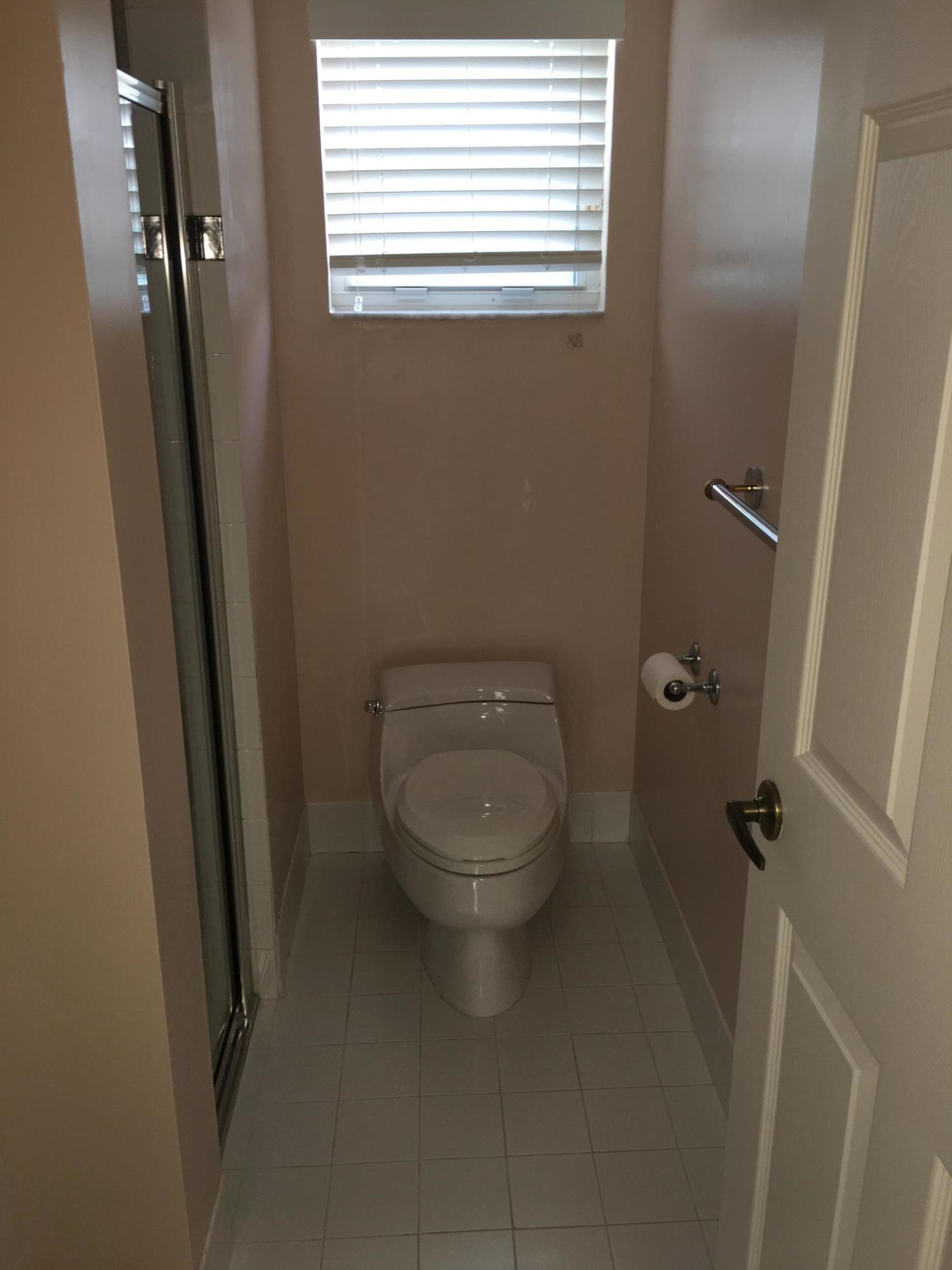 6828 Sun River Road Boynton Beach, FL 33437 - Photo 19 of 46 cabana Bath