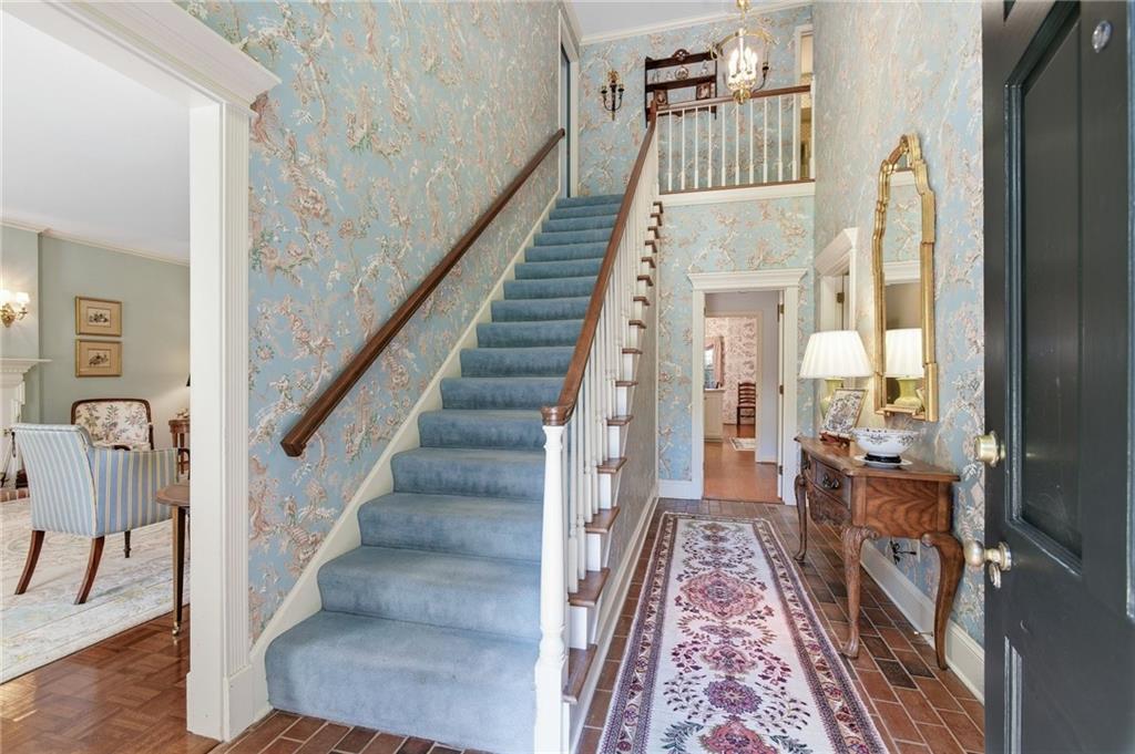 1809 Bedfordshire Drive Decatur, GA 30033 - Photo 8 of 33