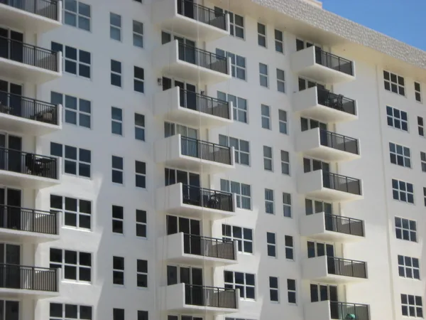 $130,000 | 1147 Hillsboro Mile, Unit 1005, Hillsboro Beach, FL 33064