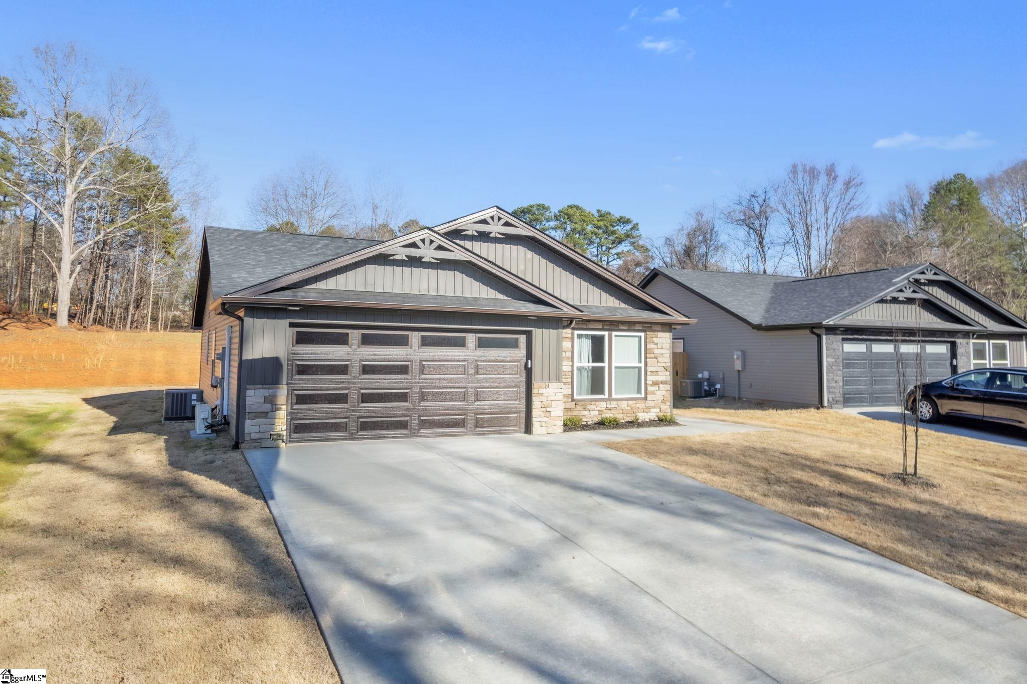 267 Lexington Street Chesnee, SC 29323 - Photo 3 of 32