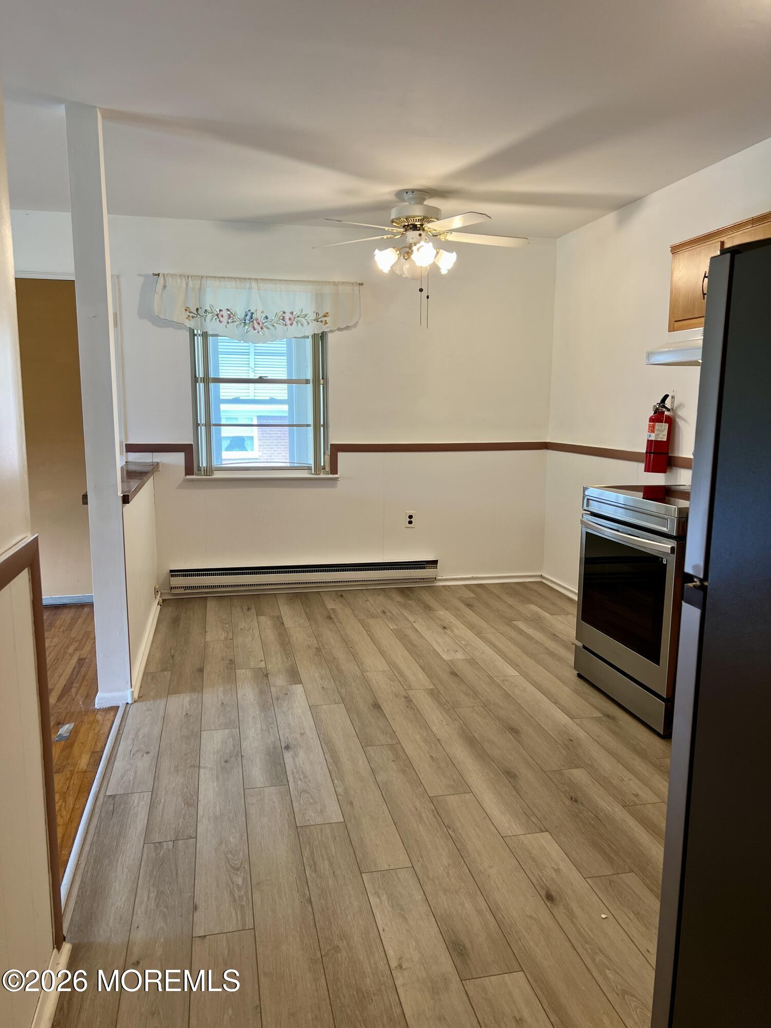 106 Hope Road, Unit C Whiting, NJ 08759 - Photo 6 of 16 Dining area