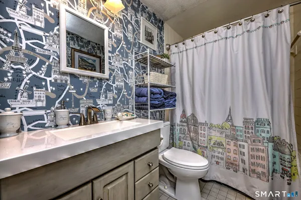 $395,000 | 34 Tara Drive, Glastonbury, CT 06033