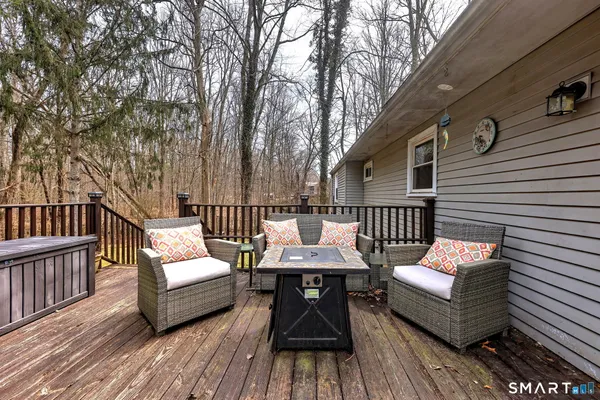 $395,000 | 34 Tara Drive, Glastonbury, CT 06033