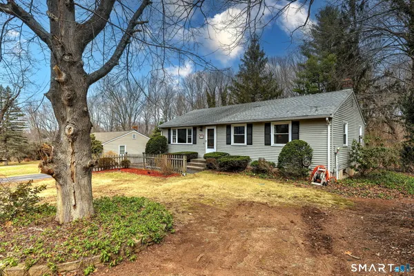 $395,000 | 34 Tara Drive, Glastonbury, CT 06033