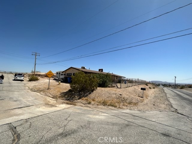 451 Armory Road Barstow, CA 92311 - Photo 2 of 9