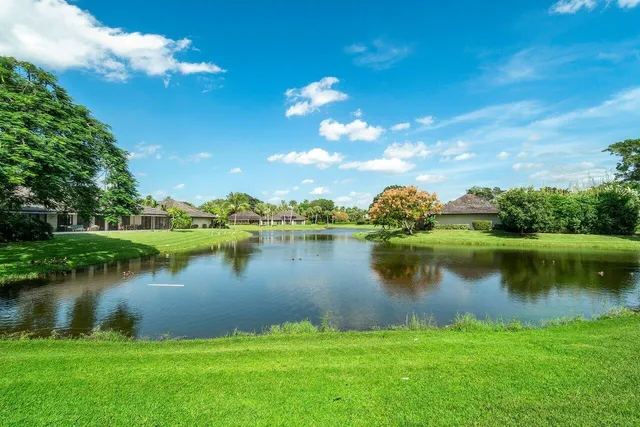 $3,950 | 11842 Pebblewood Drive, Unit 102, Wellington, FL 33414