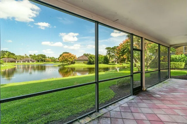 $3,950 | 11842 Pebblewood Drive, Unit 102, Wellington, FL 33414