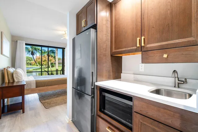 $3,950 | 11842 Pebblewood Drive, Unit 102, Wellington, FL 33414