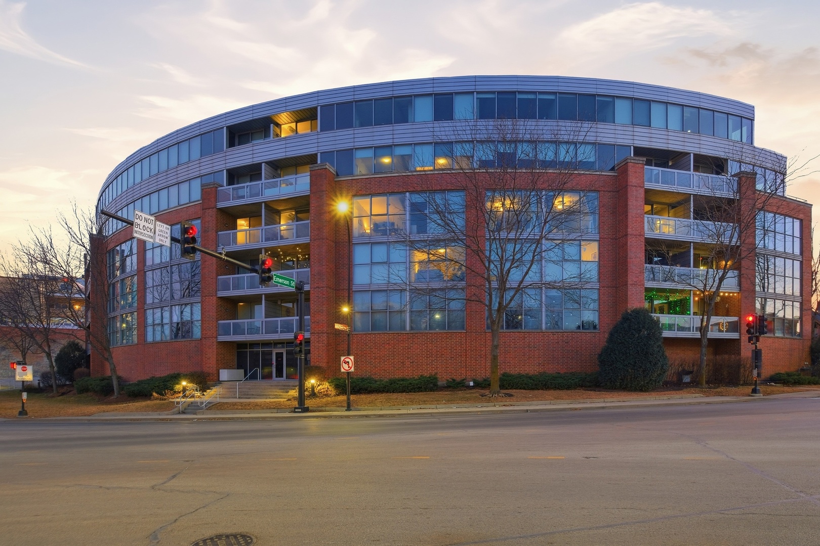 1228 Emerson Street, Unit 304 Evanston, IL 60201 - Photo 27 of 28