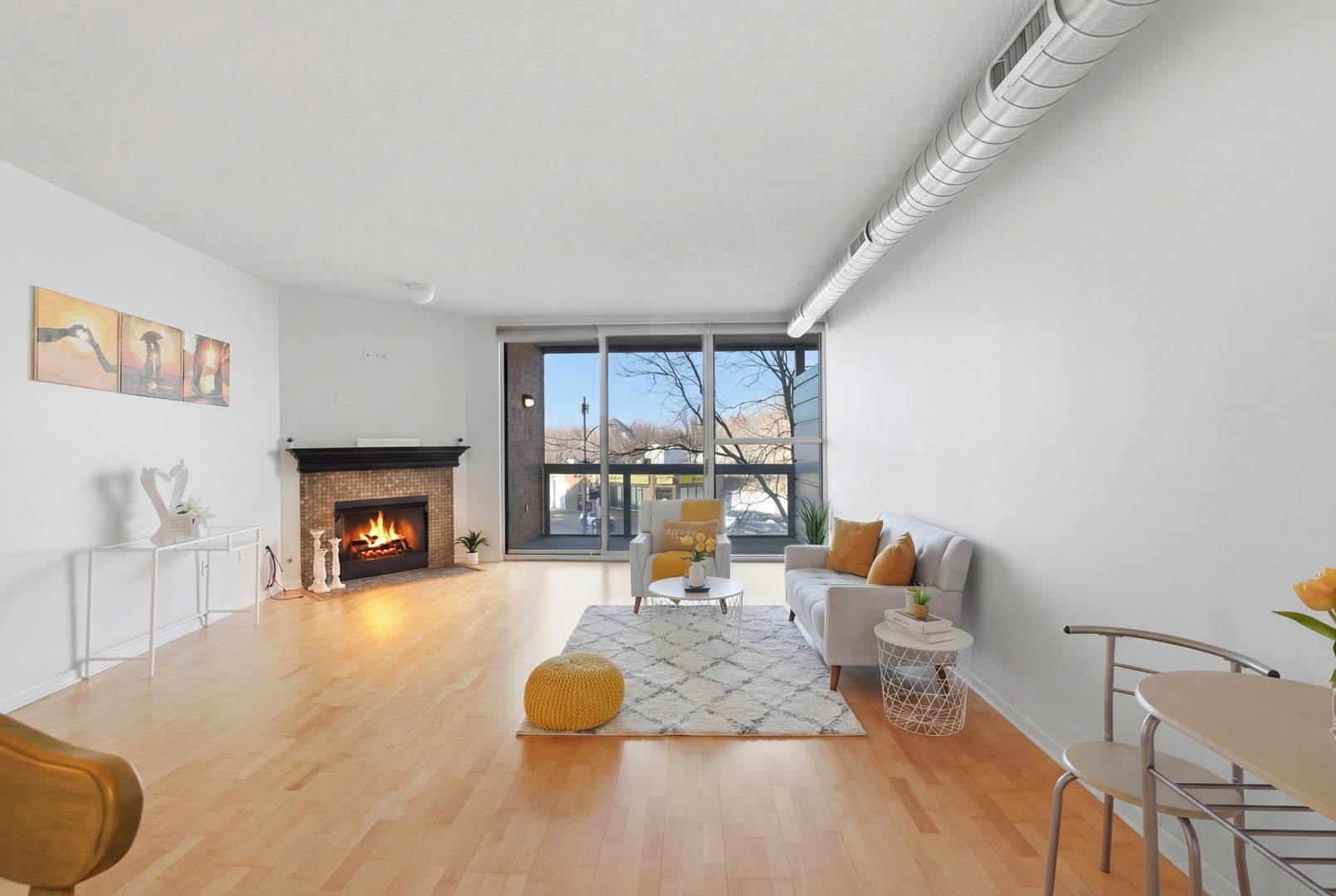 1228 Emerson Street, Unit 304 Evanston, IL 60201 - Photo 4 of 28