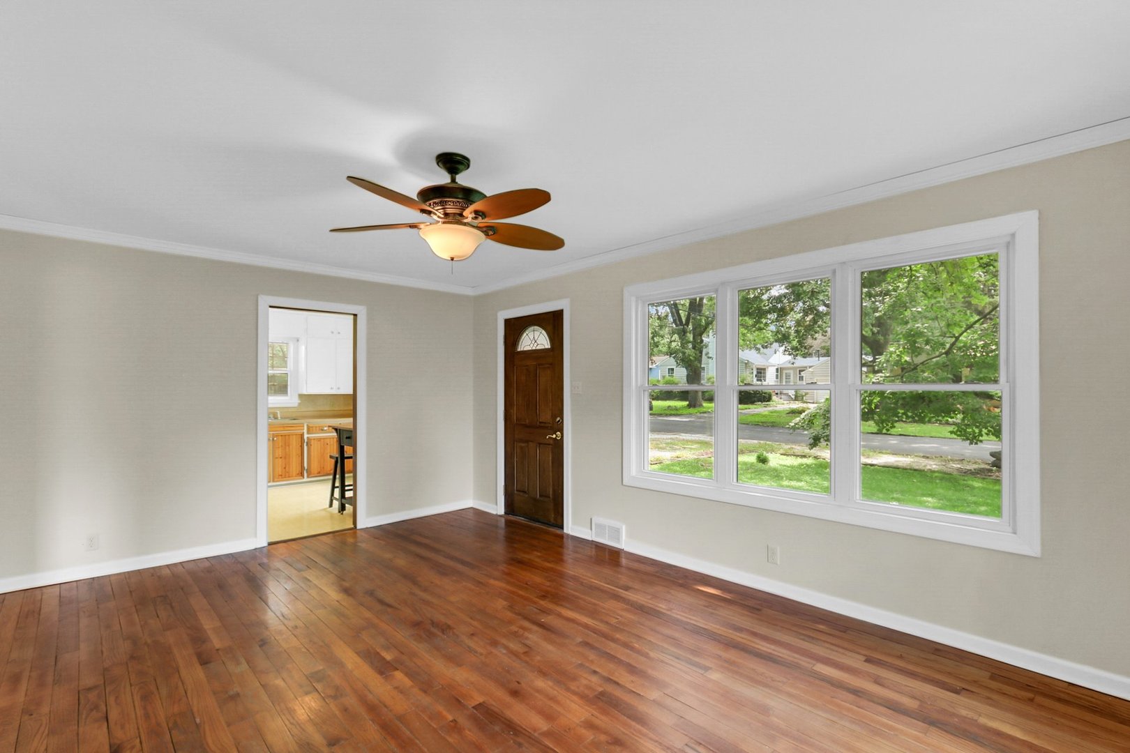 605 South Draper Avenue Champaign, IL 61821 - Photo 8 of 27