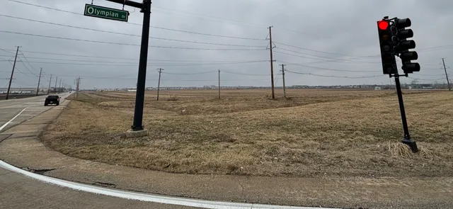 $1,400,000 | 35 West Olympian Drive, Champaign, IL 61822