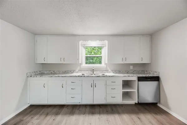 $1,225 | 821 Bond Street, Unit A, Fort Worth, TX 76114