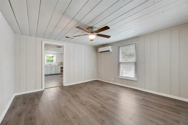 $1,225 | 821 Bond Street, Unit A, Fort Worth, TX 76114