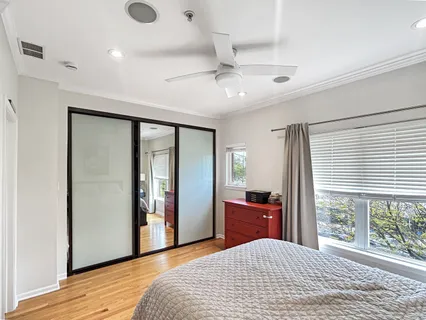 $4,200 | 517 South Boulevard, Evanston, IL 60202