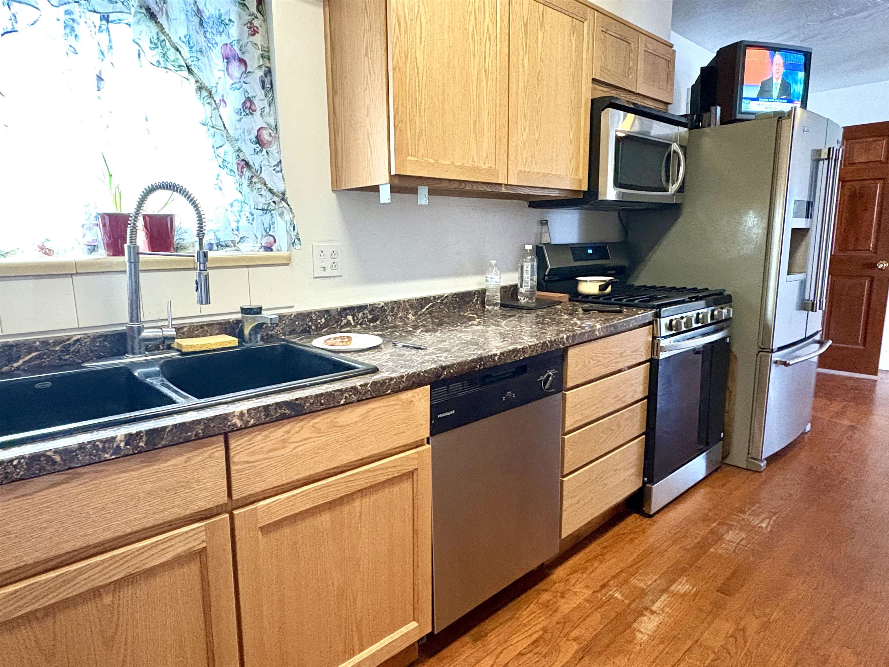 185 South Spring Street Susanville, CA 96130 - Photo 8 of 18