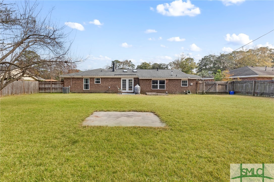 134 Backshell Road Savannah, GA 31404 - Photo 39 of 40 Expansive back yard (summer view)