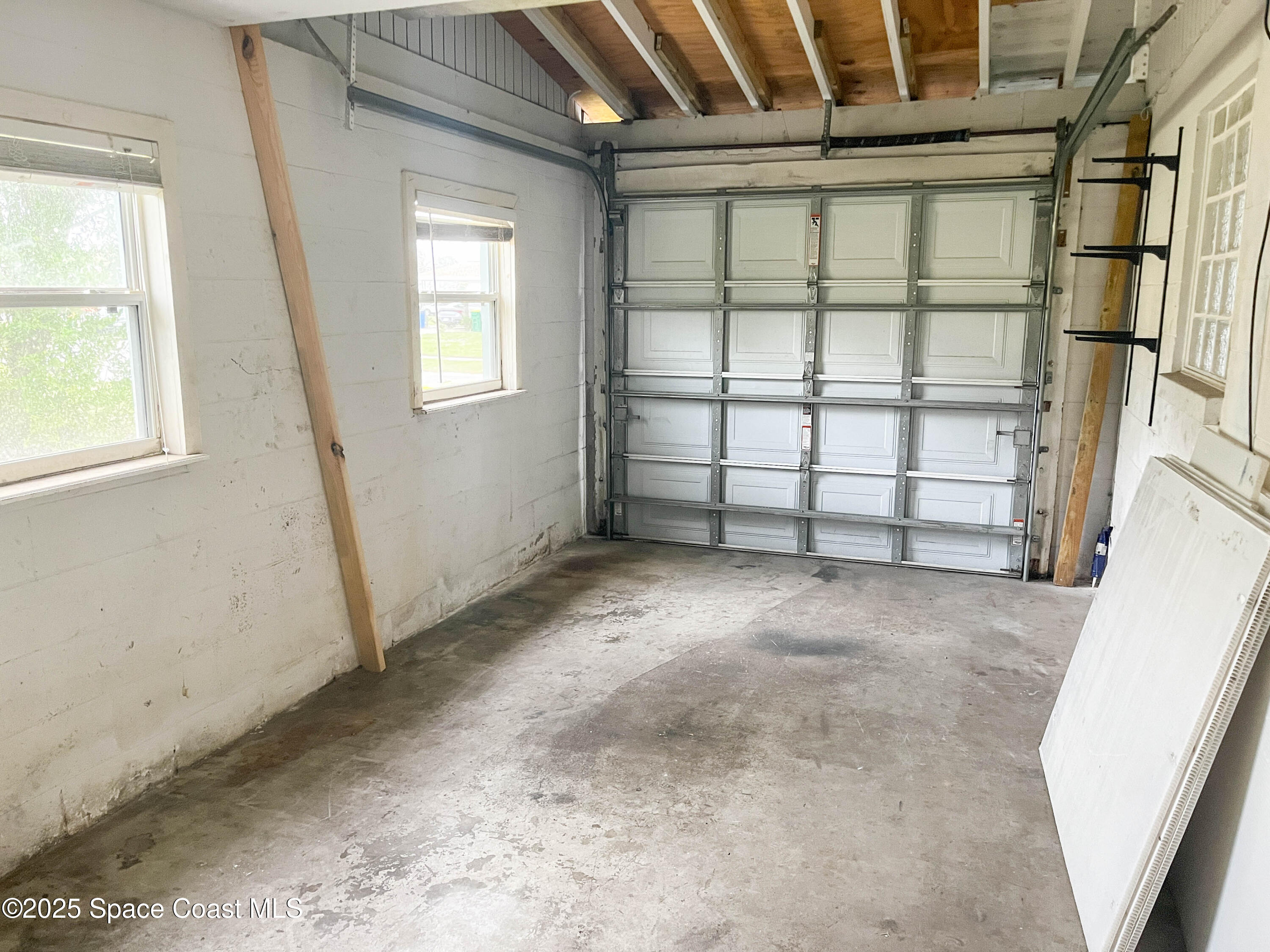 1010 Barclay Drive Cocoa, FL 32927 - Photo 31 of 48 Garage