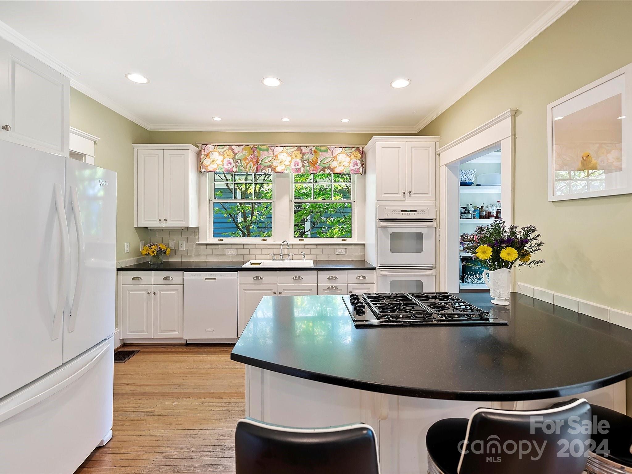 1944 East 9th Street Charlotte, NC 28204 - Photo 17 of 48