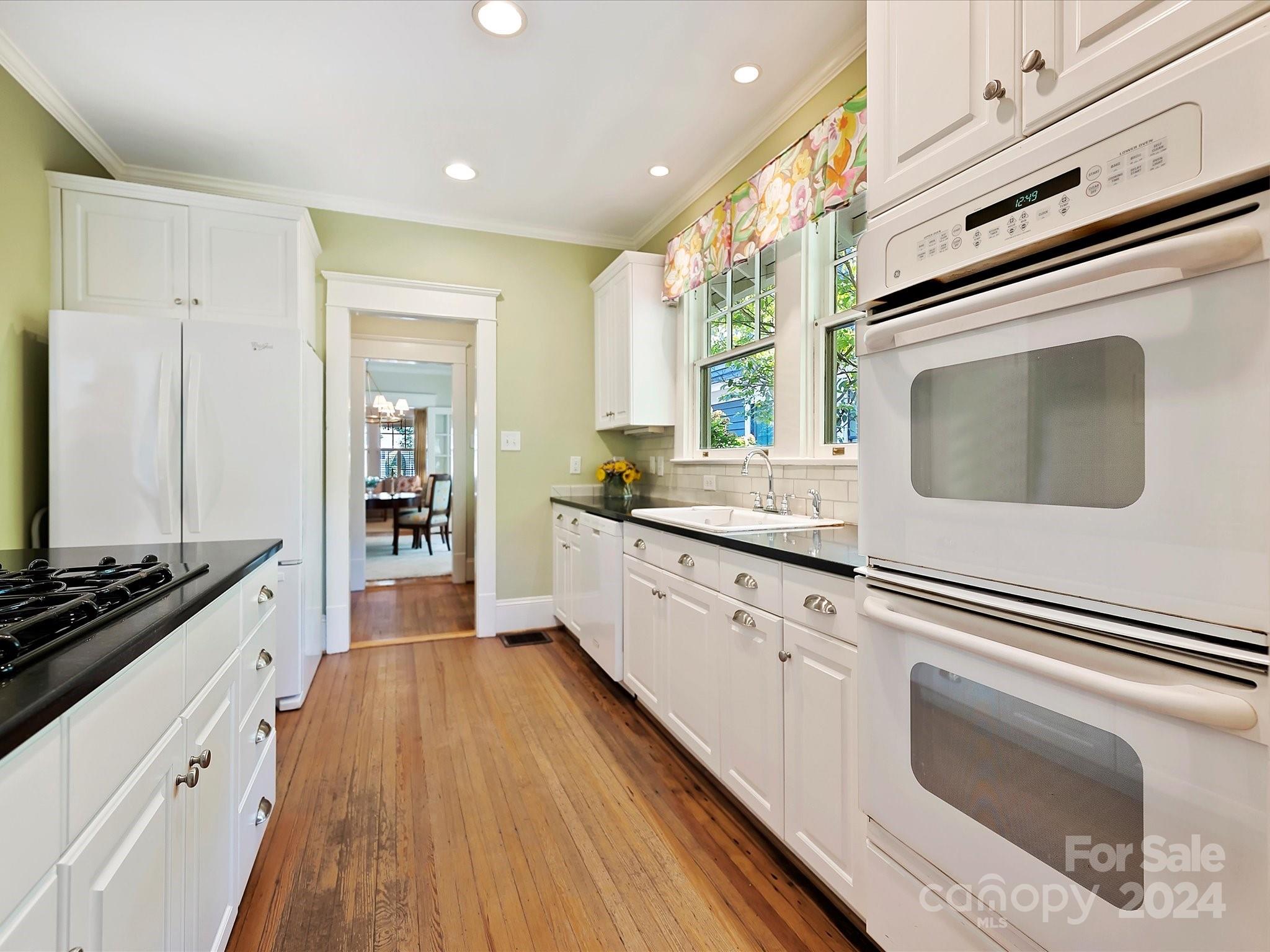 1944 East 9th Street Charlotte, NC 28204 - Photo 20 of 48