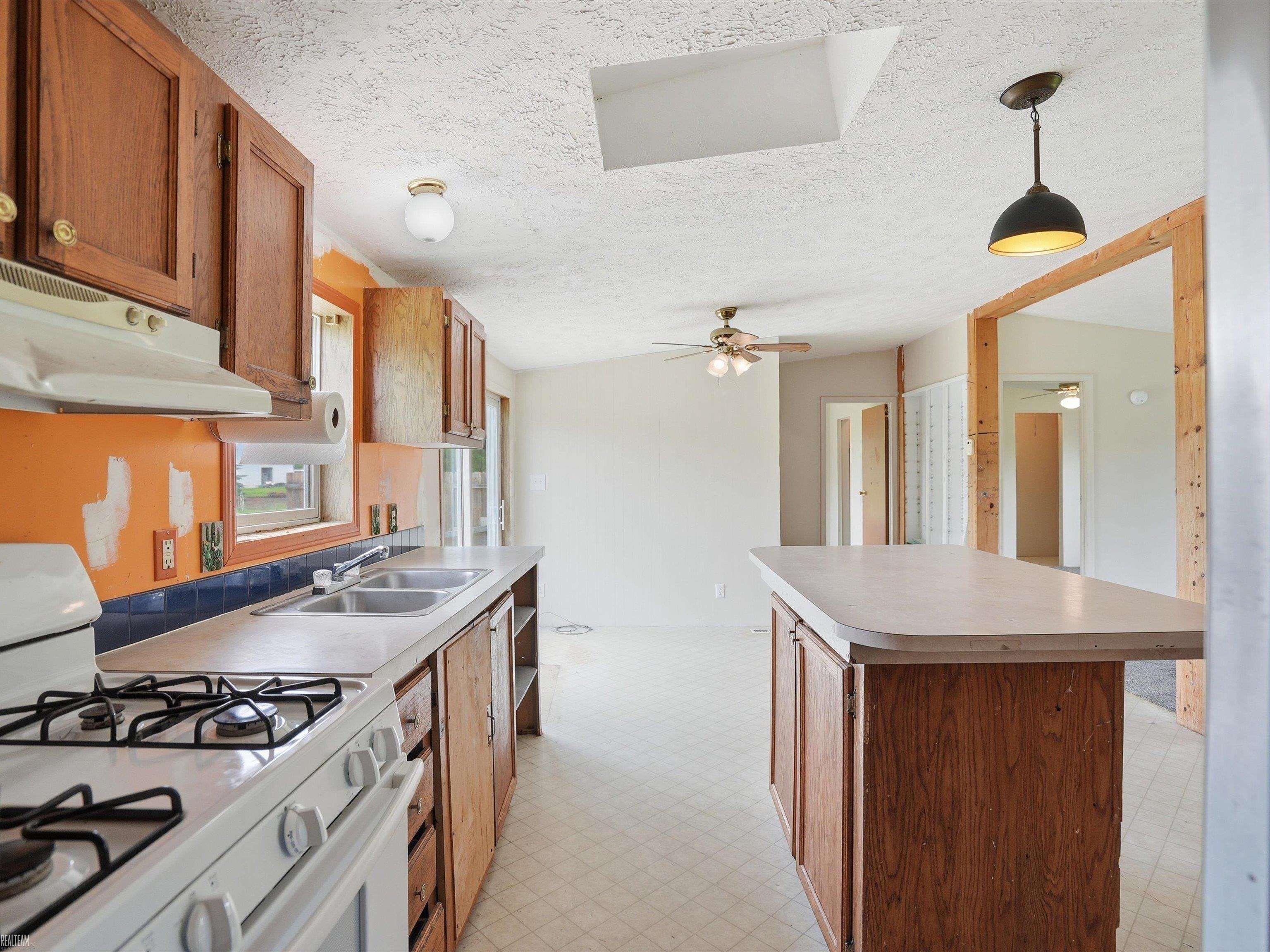 8137 Marquette Road Goodells, MI 48027 - Photo 14 of 41