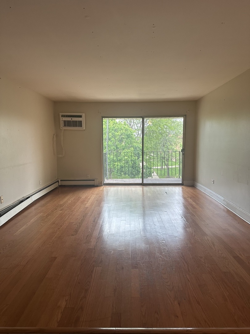 710 Hill Drive, Unit 8307 Hoffman Estates, IL 60169 - Photo 3 of 11