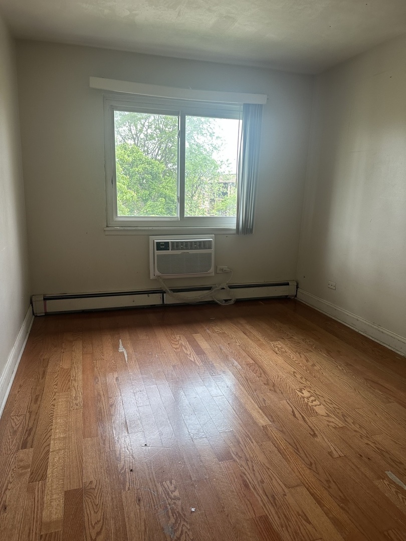 710 Hill Drive, Unit 8307 Hoffman Estates, IL 60169 - Photo 7 of 11