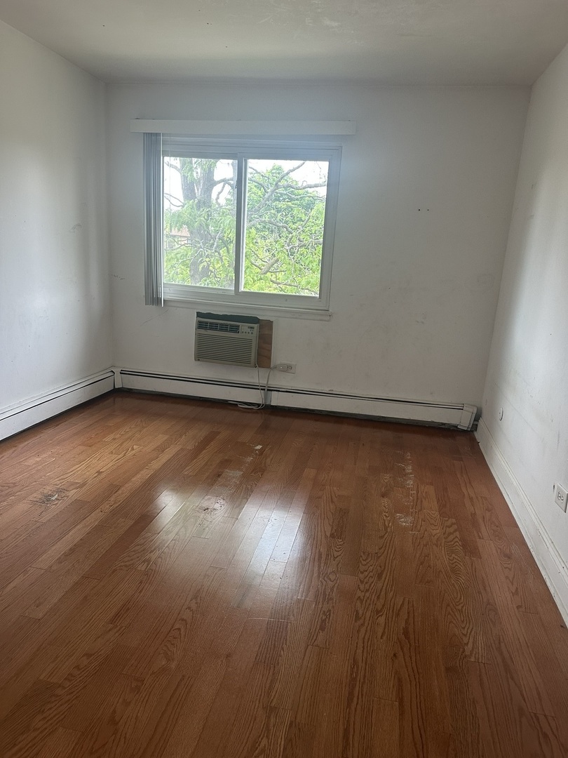 710 Hill Drive, Unit 8307 Hoffman Estates, IL 60169 - Photo 9 of 11