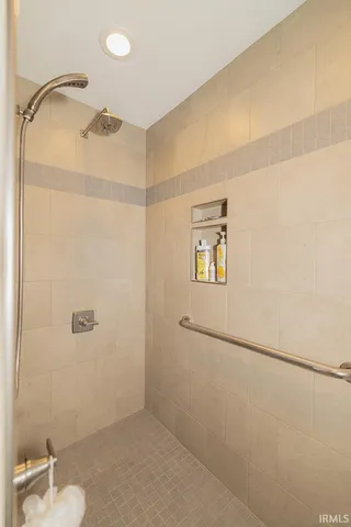 $385,000 | 53597 Tara Lane, Elkhart, IN 46514