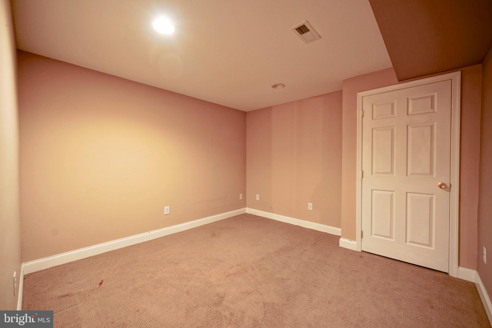 8 Bryce Road Berlin, NJ 08009 - Photo 32 of 36 a view of an empty room