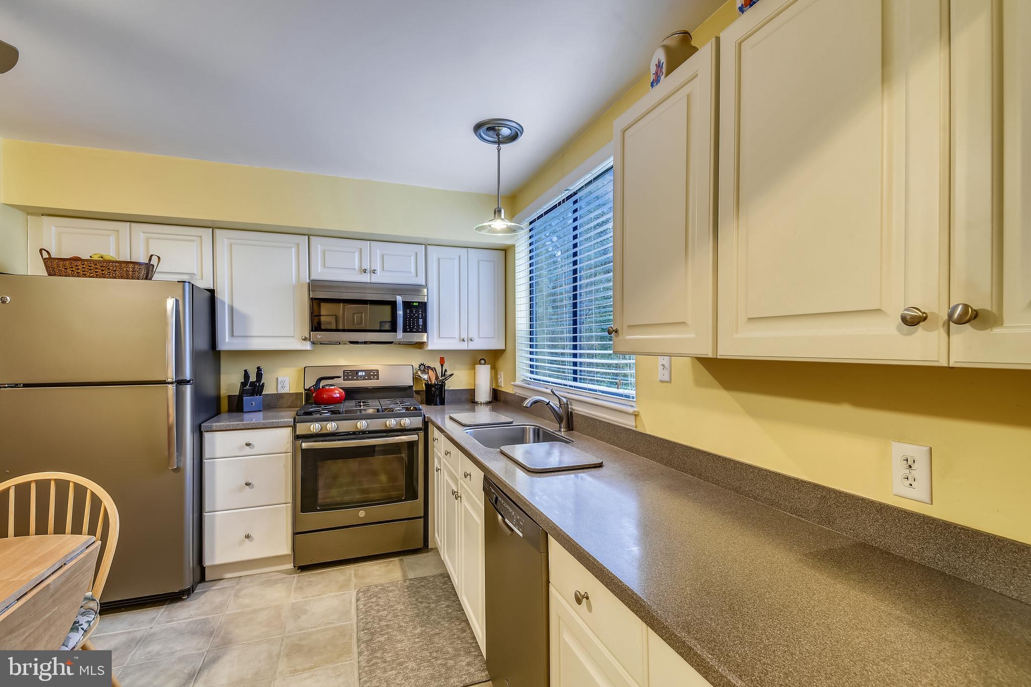 7016 Sherwood Road, Unit 32 Baltimore, MD 21239 - Photo 2 of 41 Nicely Updated Kitchen