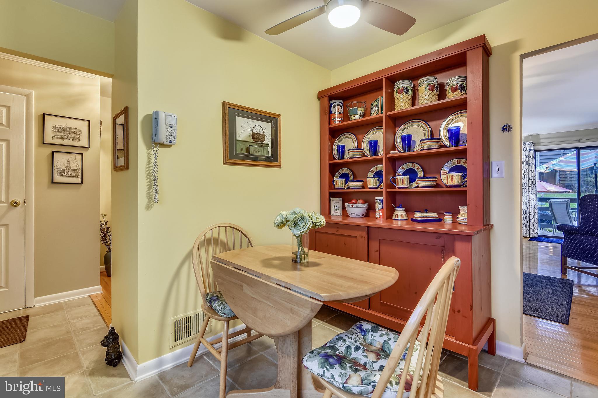 7016 Sherwood Road, Unit 32 Baltimore, MD 21239 - Photo 8 of 41 Eat-In Kitchen